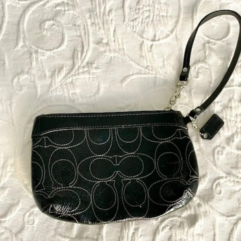 Coach Black Patent Leather Signature C Bag Purse Clutch Wristlet